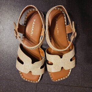 Kids Tahari Sparkly Gold Shimmer Sandals Sz 2